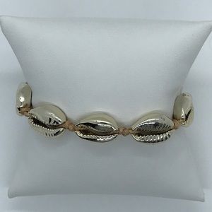 Adjustable Polka Shell Bracelet